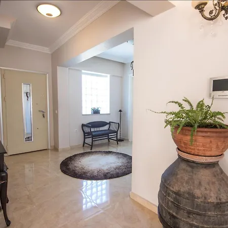 Appartement Antik Daily Weekly *