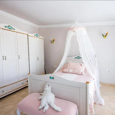 Antik Daily Weekly Apartment *